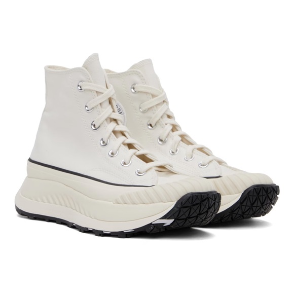Converse High-top cotton canvas sneakers in white - Picture 1 of 5